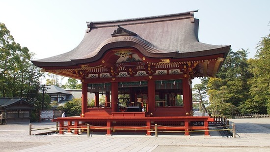 shrine-344464_640.jpg